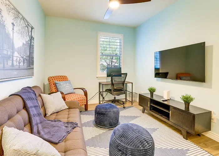 Monthly Near Dtwn | Workspace | Ev Charger Holiday home *